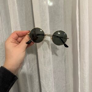 Round Gold Frame Sunglasses